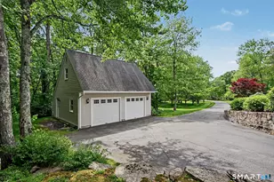 31 Blueberry Hill Rd, Bridgewater, CT 06752 - Photo 9