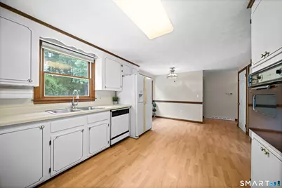 6 Cartier Road, Enfield, CT 06082 - Photo 9