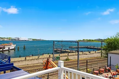40 Bank Street, New London, CT 06320 - Photo 15