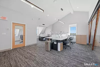 40 Bank Street, New London, CT 06320 - Photo 23