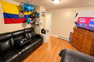 98 Huntington Rd, Bridgeport, CT 06608 - Photo 11