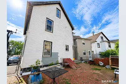 98 Huntington Road, Bridgeport, CT 06608 - Photo 15