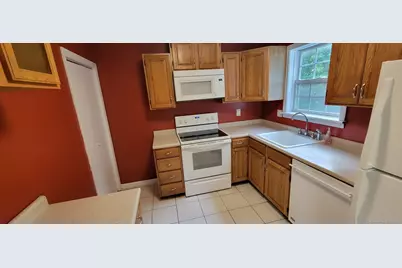 61 Taylor Avenue #D, Bethel, CT 06801 - Photo 3