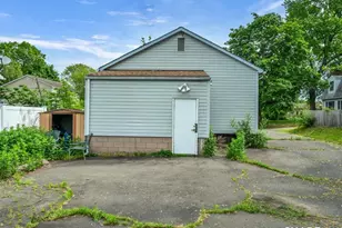 61 Maple Ave, Wallingford, CT 06492 - Photo 3