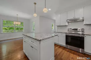 10 Whitman Ln, Old Lyme, CT 06371 - Photo 17