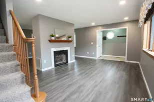 66 Woodcock Ct, Windsor Locks, CT 06096 - Photo 3