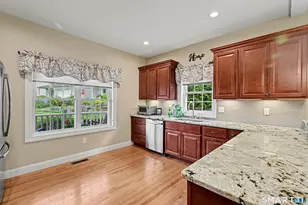 806 Sage Hl Dr, Oxford, CT 06478 - Photo 19