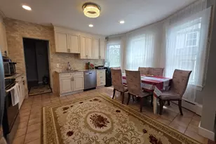 70 Westfield Ave, Bridgeport, CT 06606 - Photo 5