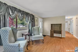 19 Alberta St, Windsor Locks, CT 06096 - Photo 7