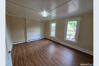 110 Babcock Street #3rd flr, Hartford, CT 06106 - Photo 9