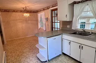 20 Sherwin Ln, Windsor Locks, CT 06096 - Photo 5