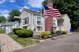 20 Sherwin Ln, Windsor Locks, CT 06096 - Photo 3