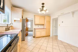 291 Strawberry Hill Ave, Norwalk, CT 06851 - Photo 9