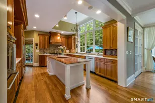 13 School House Ln, Simsbury, CT 06070 - Photo 9