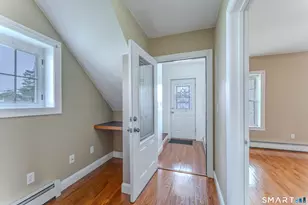 31 Suffield St, Windsor Locks, CT 06096 - Photo 5