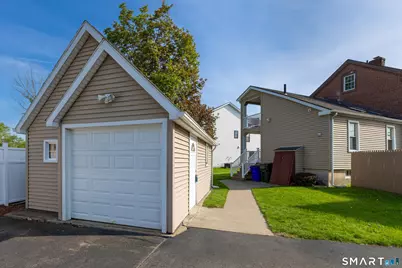 31 Suffield Street, Windsor Locks, CT 06096 - Photo 21