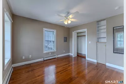 31 Suffield Street, Windsor Locks, CT 06096 - Photo 13