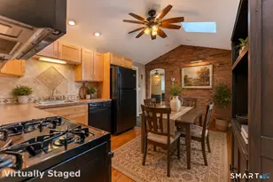 31 Suffield St, Windsor Locks, CT 06096 - Photo 5