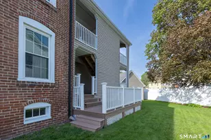 31 Suffield St, Windsor Locks, CT 06096 - Photo 27