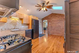 31 Suffield St, Windsor Locks, CT 06096 - Photo 7