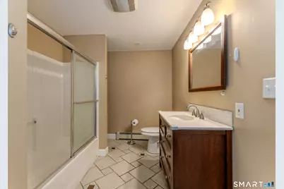31 Suffield Street, Windsor Locks, CT 06096 - Photo 15