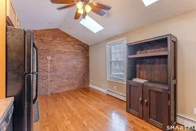 31 Suffield Street, Windsor Locks, CT 06096 - Photo 9