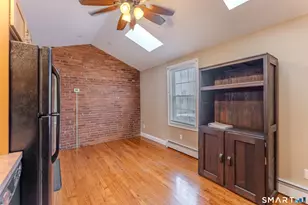 31 Suffield St, Windsor Locks, CT 06096 - Photo 9