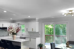45 Pheasant Ln, Hamden, CT 06518 - Photo 5