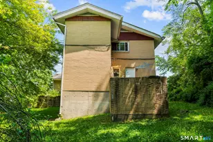 193 Hampton St, Hartford, CT 06120 - Photo 3