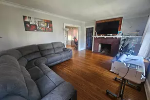 102-104 Mapleton St, Hartford, CT 06114 - Photo 5
