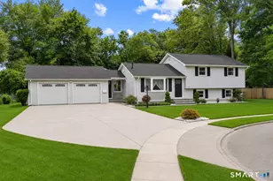10 Riveredge Ct, Plainville, CT 06062 - Photo 3