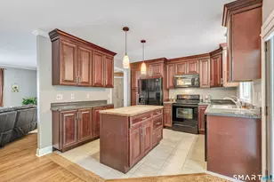 279 Pastors Walk, Monroe, CT 06468 - Photo 13