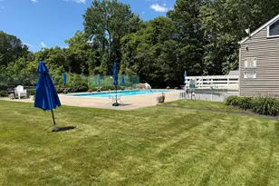 10 E Gate Ln, Hamden, CT 06514 - Photo 23