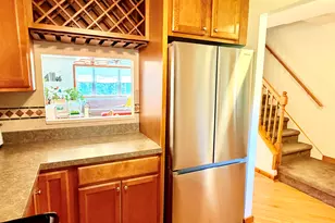 10 E Gate Ln, Hamden, CT 06514 - Photo 9