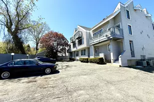 105 Tremont Ave, Bridgeport, CT 06606 - Photo 11