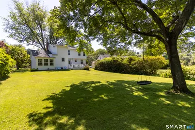34 Robinwood Road, Trumbull, CT 06611 - Photo 3