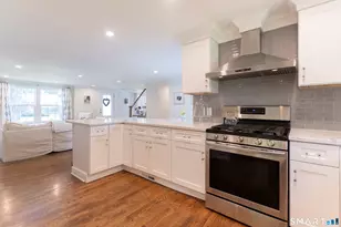 34 Robinwood Rd, Trumbull, CT 06611 - Photo 7