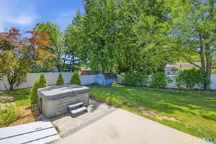 130 Broad St, Manchester, CT 06042 - Photo 35