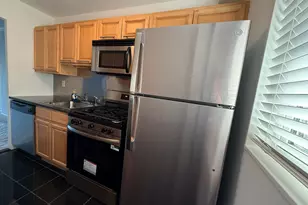 91 Strawberry Hill Ave, Stamford, CT 06902 - Photo 3