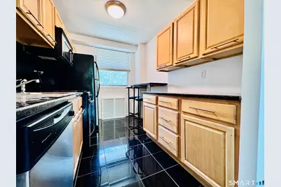 91 Strawberry Hill Avenue #425, Stamford, CT 06902 - Photo 3