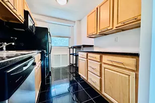 91 Strawberry Hill Ave, Stamford, CT 06902 - Photo 3