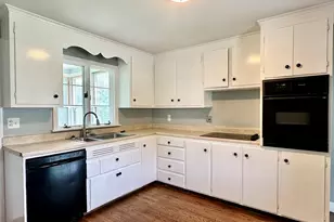 1 Edward Ave, Enfield, CT 06082 - Photo 5