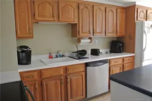 156 Meadowside Rd, Milford, CT 06460 - Photo 5