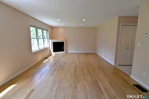 55 Canterbury Rd, Hamden, CT 06514 - Photo 9