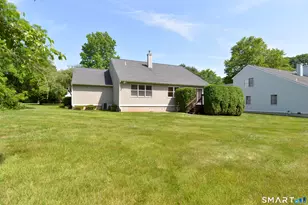 55 Canterbury Rd, Hamden, CT 06514 - Photo 27