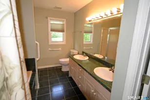 55 Canterbury Rd, Hamden, CT 06514 - Photo 17