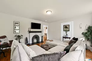 324 Washington St, Middletown, CT 06457 - Photo 7