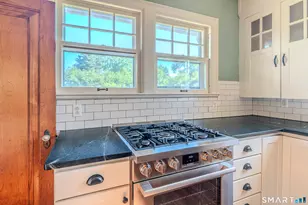46 Bretton Rd, Middletown, CT 06457 - Photo 13