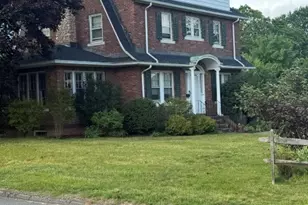 46 Bretton Rd, Middletown, CT 06457 - Photo 3