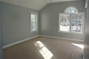 1260 Cutspring Rd, Stratford, CT 06614 - Photo 11